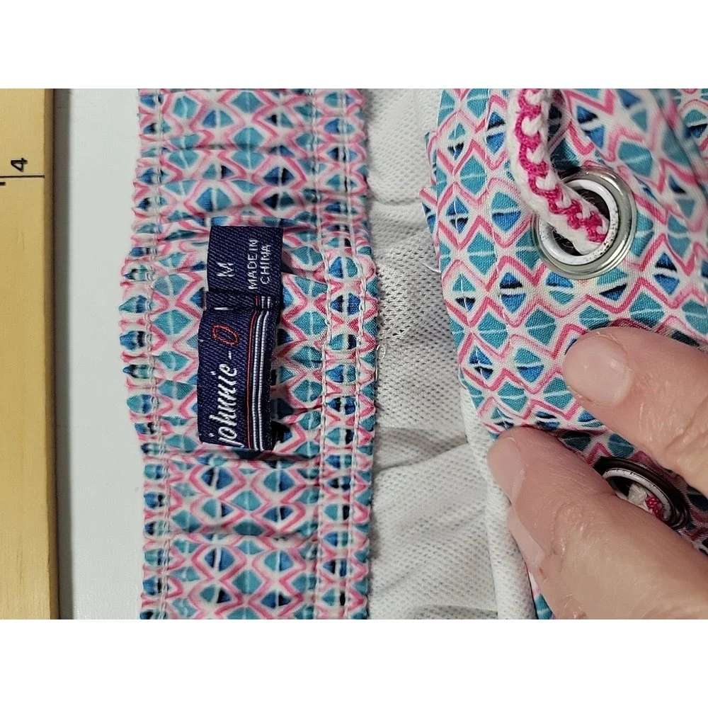 Johnnie-O Swim Trunks Performance Stretch W/ Pockets Mens Sz.‎ M, GEOMETRIC PINK